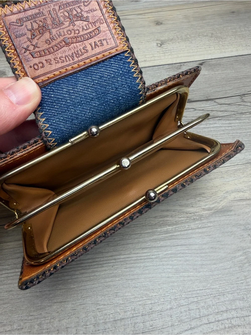 Vtg Levi Strauss & Co Denim Brown Leather Bifold Wallet w/Coin Purse